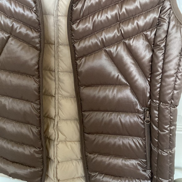 Bernardo Packable Puffer Vest Sz Med - Picture 14 of 15